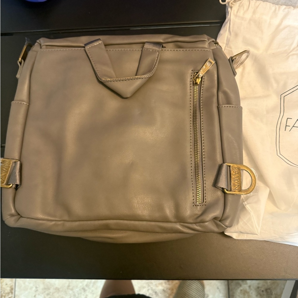 Fawn Design Gray Backpack - Picture 2 of 3
